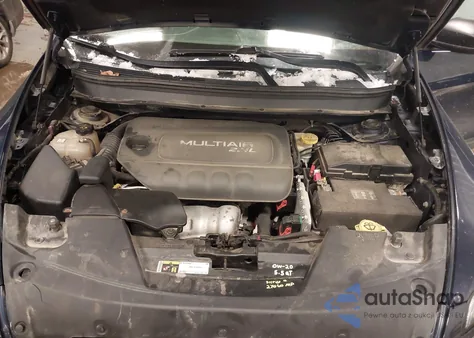 2015 Jeep Cherokee Sport z USA, uszkodzony, nr VIN 1C4PJMAB2FW501982